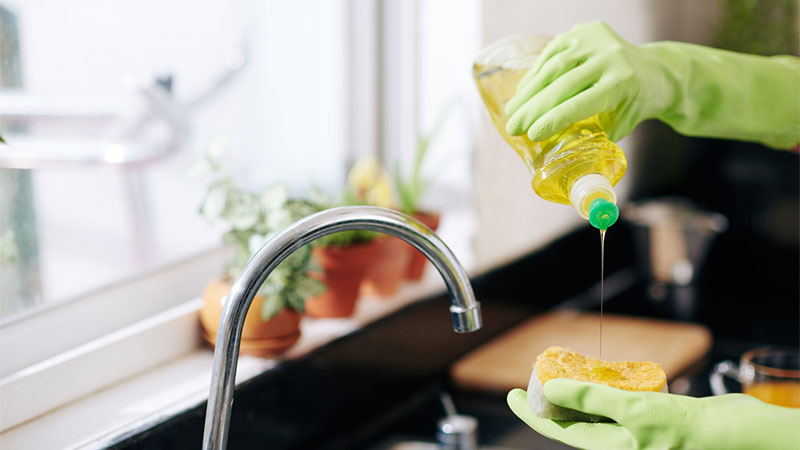 Nettoyage d'un robinet 